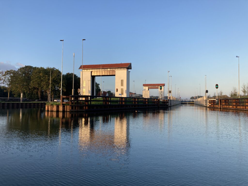 20221008 WCVII Segmentdeur Open 2 1024x768